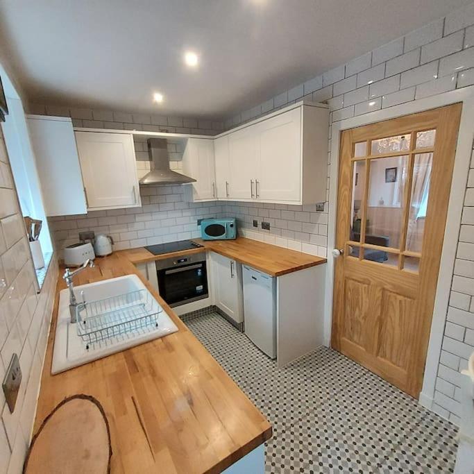 Lovely 1 Bed House In Largs, North Ayrshire Exterior foto